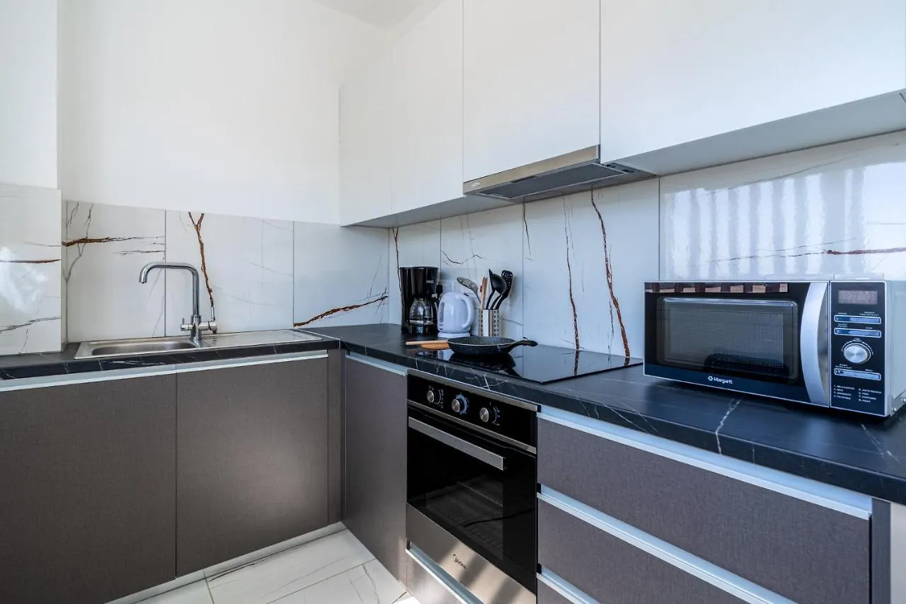 Aneto Spiti 2-Br Apt In Larnaca.
