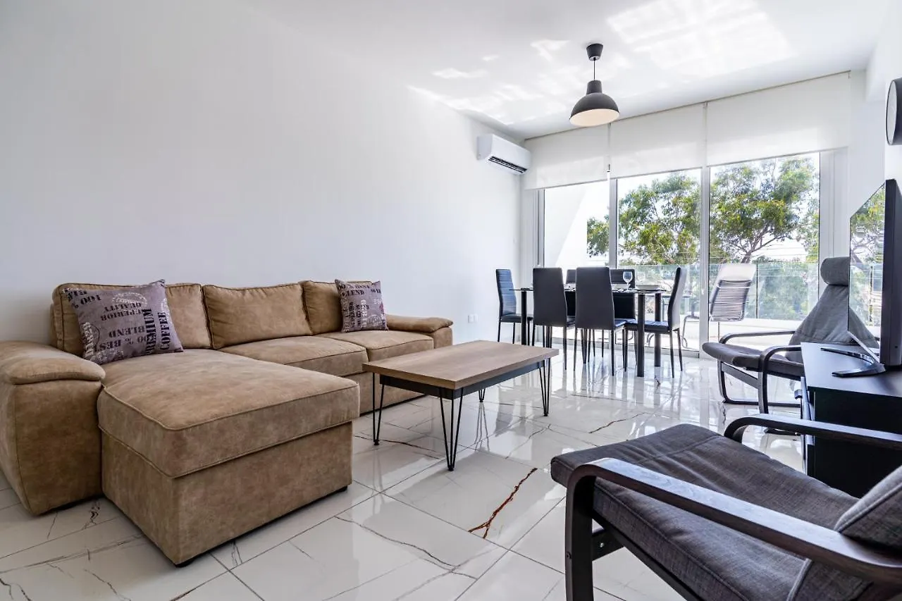 Aneto Spiti 2-Br Apt In Larnaca. location